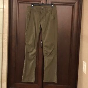 Prana Halle pants size 6 Olive green